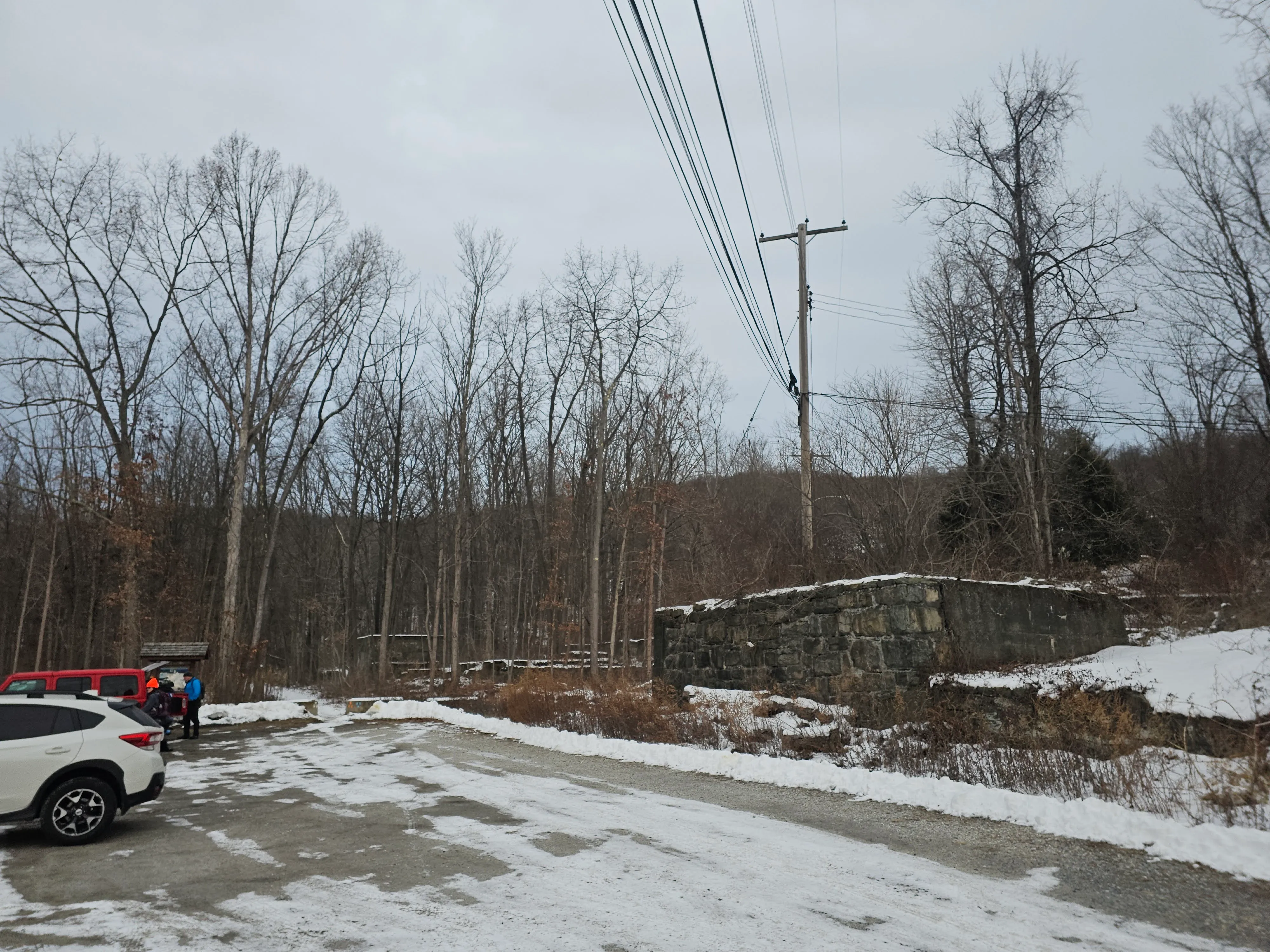 Parking lot of the Hibernia Brook Trail